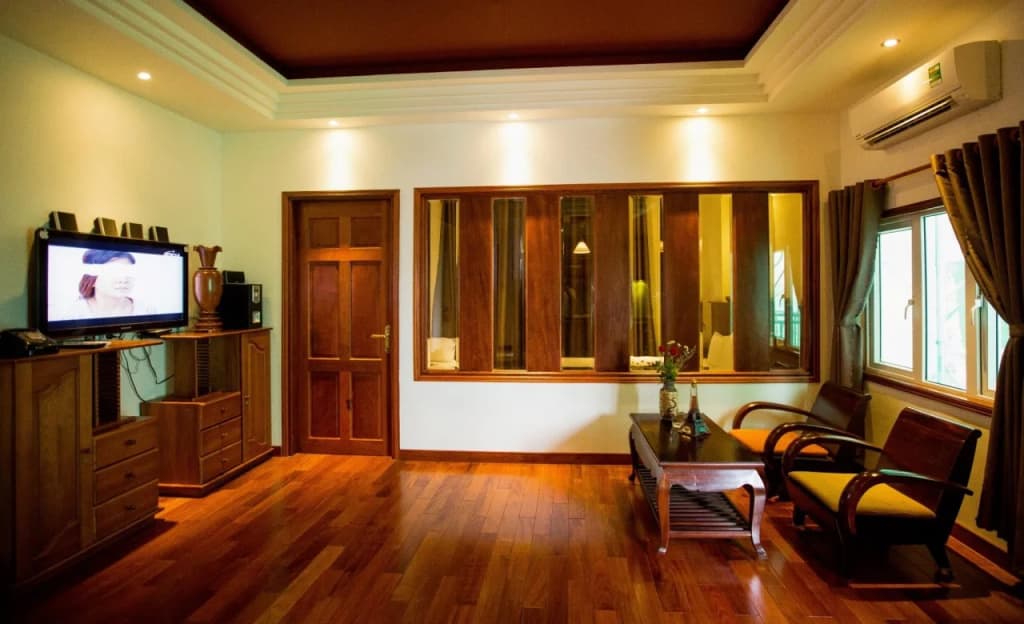Koreana Hotel - photo 4