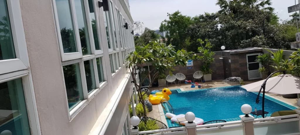 Sun Sky Resort - photo 7