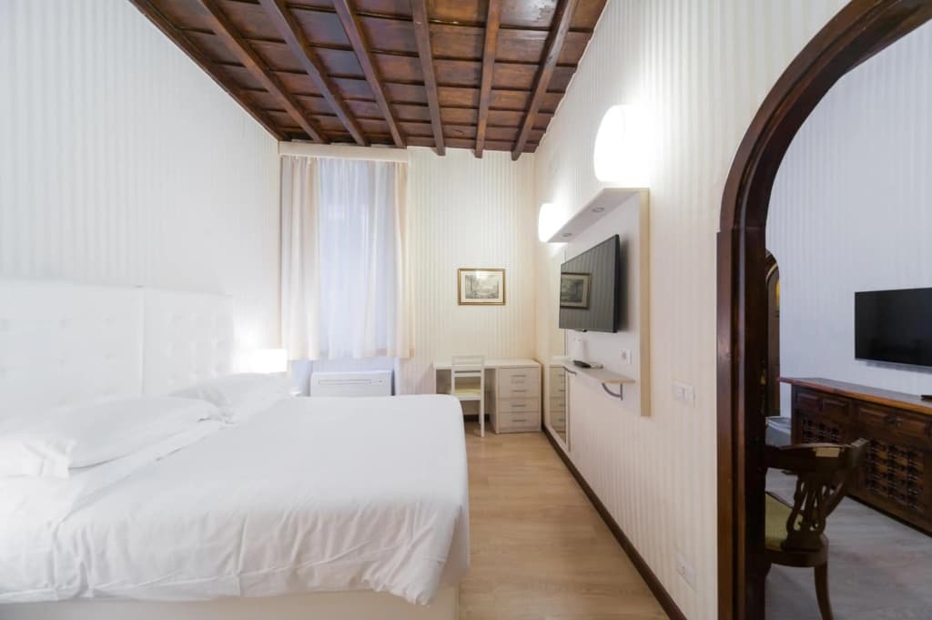 Trevi 41 Hotel - photo 22