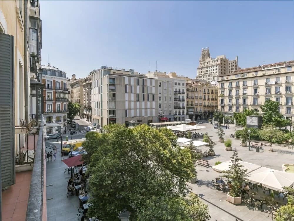 CIBELES Apartment (2BR 1BT) - photo 10