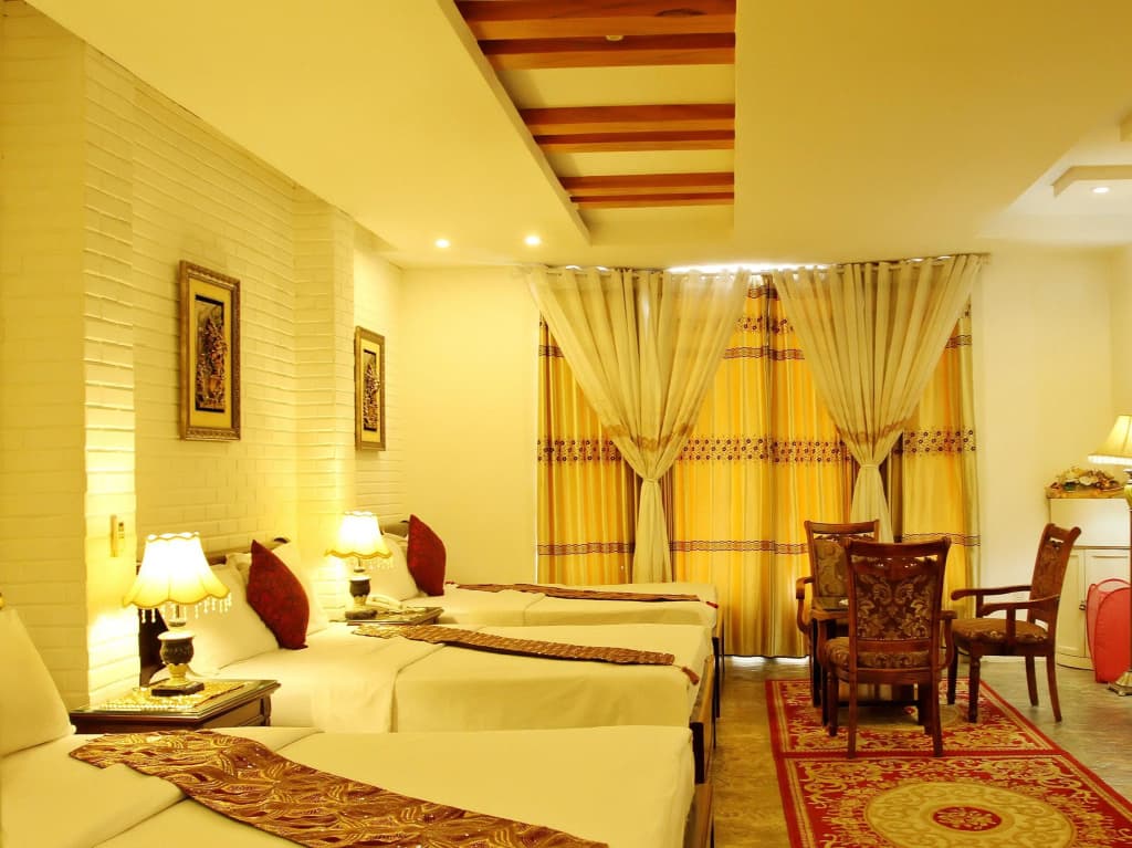 Louis Hotel - photo 4