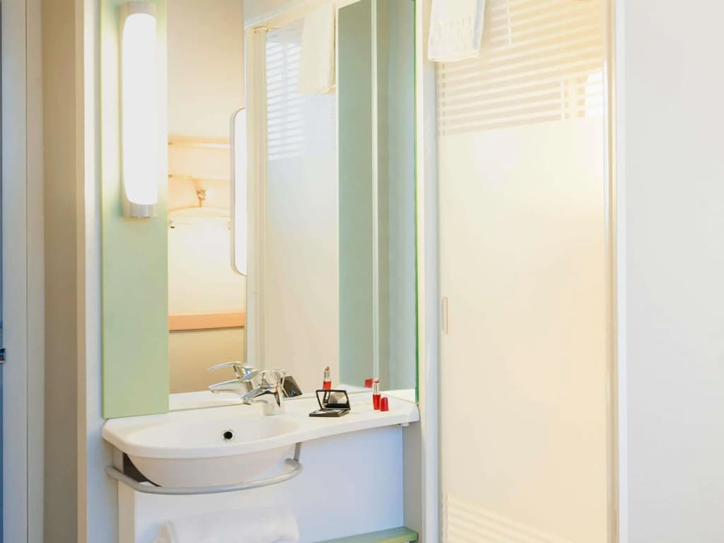 Ibis Budget Madrid Calle 30 - photo 9