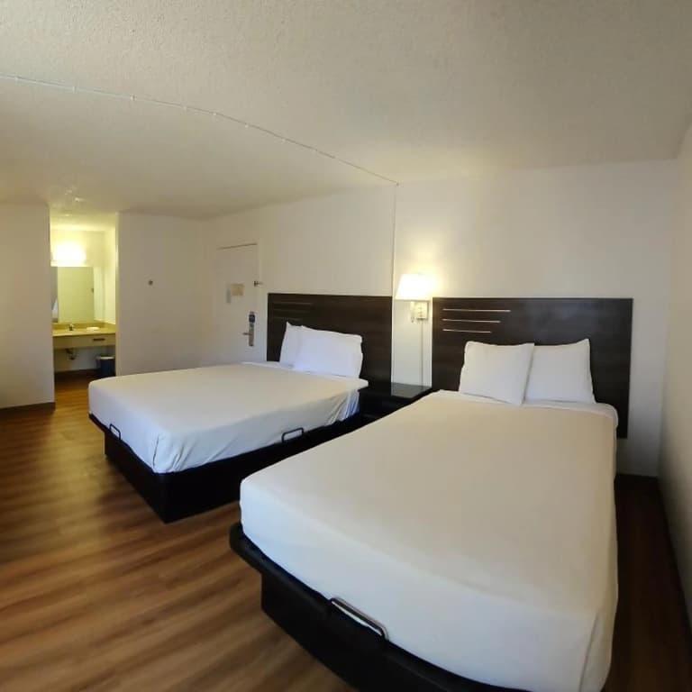 Cathedral Hill Hotel - photo 29