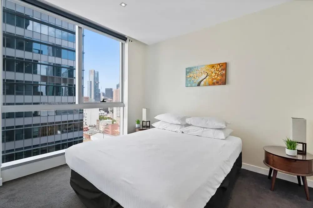 Spacious Melbourne CBD 2-bed Close to Everything - photo 4