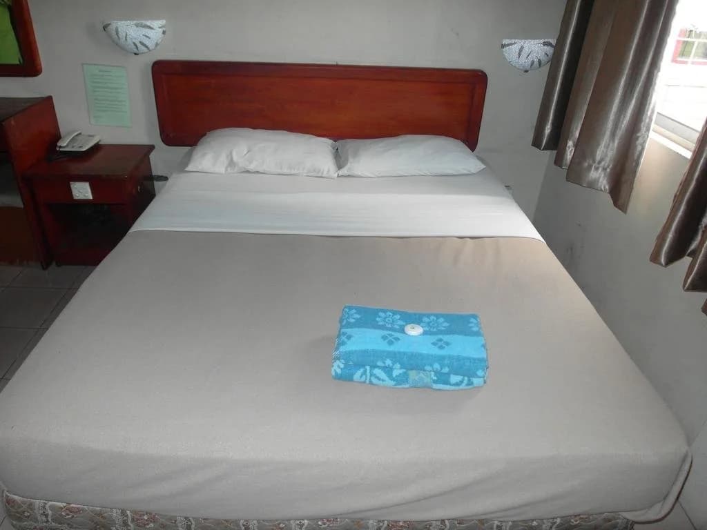 OYO 989 Ostay Inn - photo 4