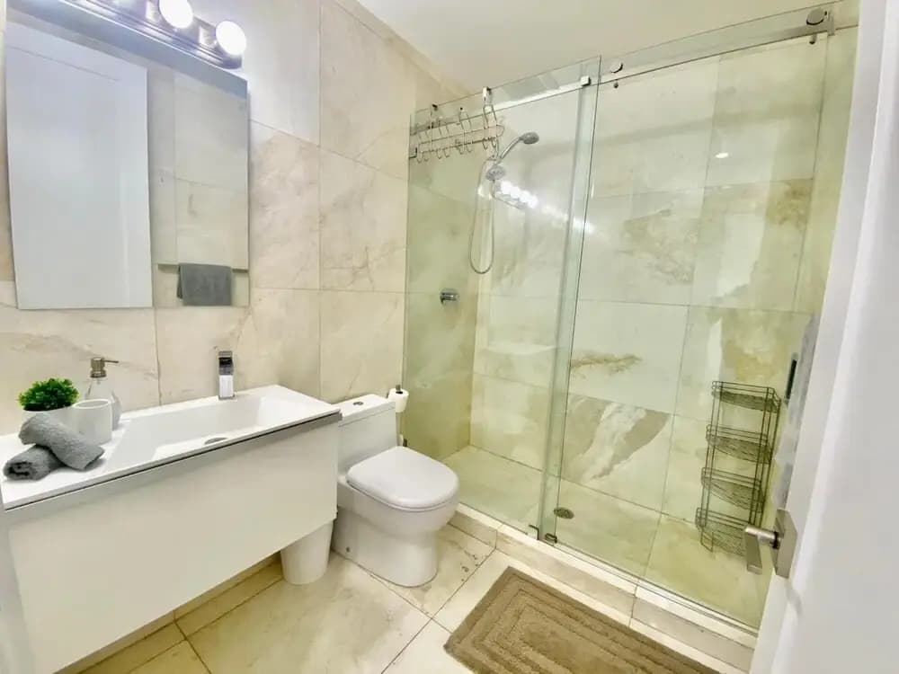 Family 3BR House W Amazing Private Pool Parking - photo 8
