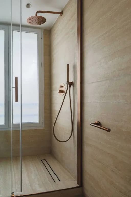 Magnificent Apartment -1br-4p- Canal Saint-martin - photo 12