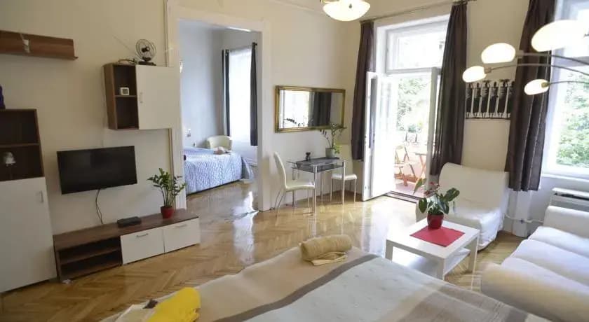 Peter's Home - photo 1