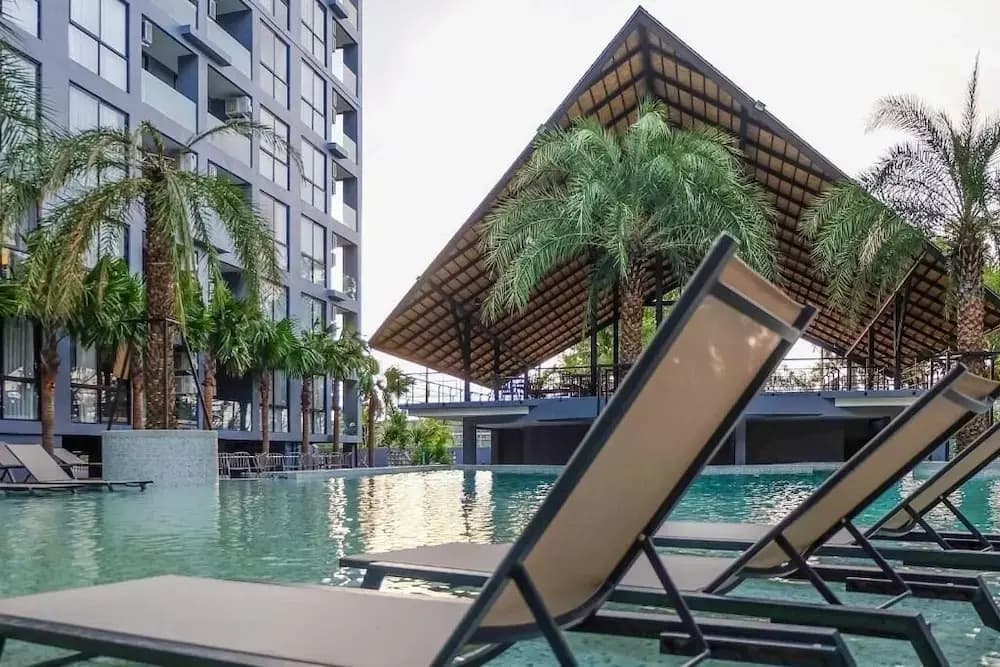 1BR Suite with Rooftop Pool C223 - photo 8