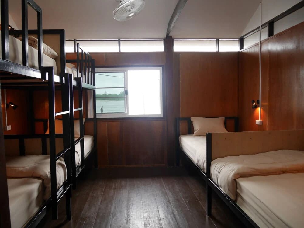 Lanta Chaolay Hostel - photo 6