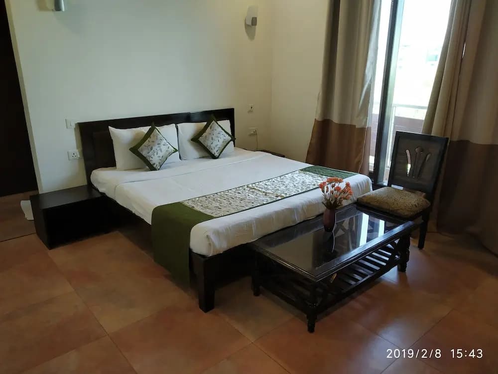 Golden Palm Suites - photo 3