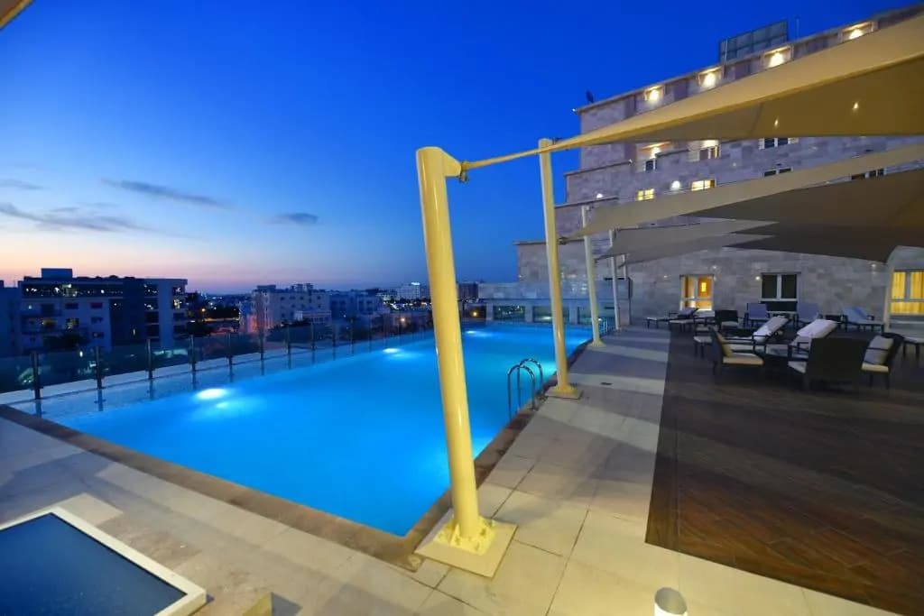 Levatio Hotel & Suites - photo 3