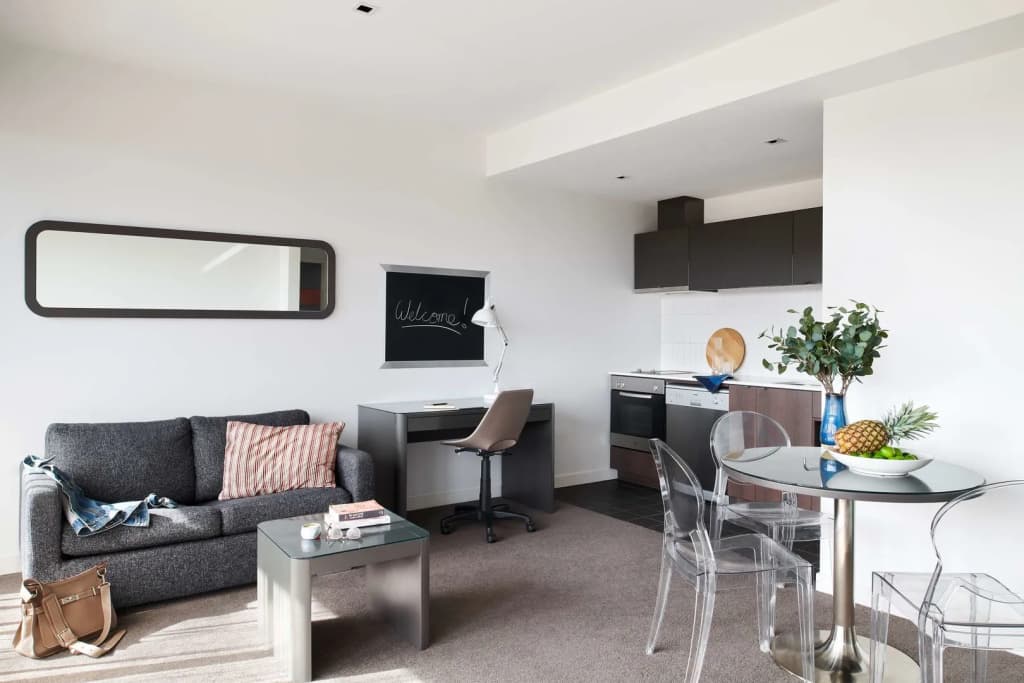 Dandenong Central Apartment Hotel - photo 1