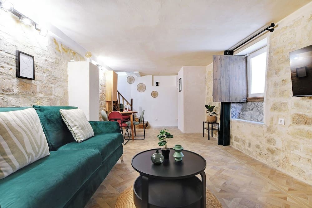 Charming Appt- 4p/1br- in the Heart of the Marais - photo 10