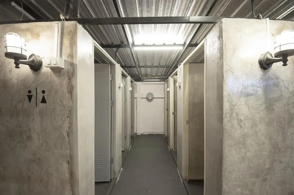 Oh Compound Hostel - photo 12