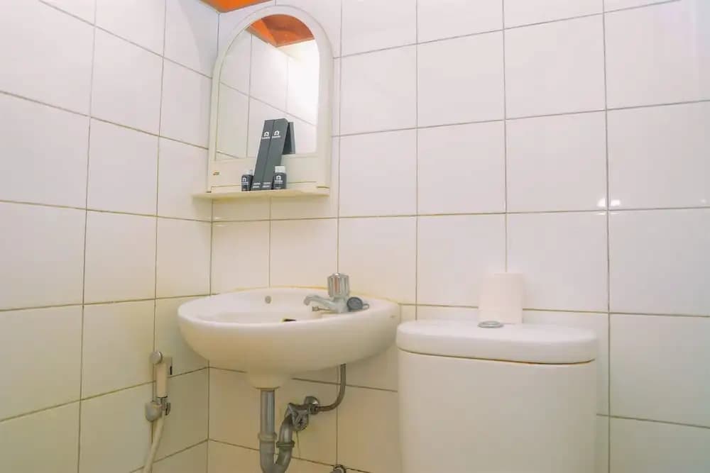 Contemporary Studio Apartment at Kebagusan City - photo 6