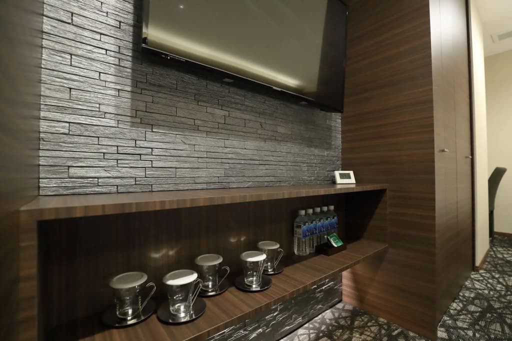 Osaka Teikoku Hotel - photo 13