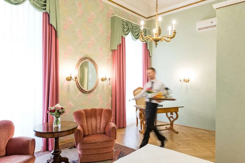 Hotel Regina - photo 28