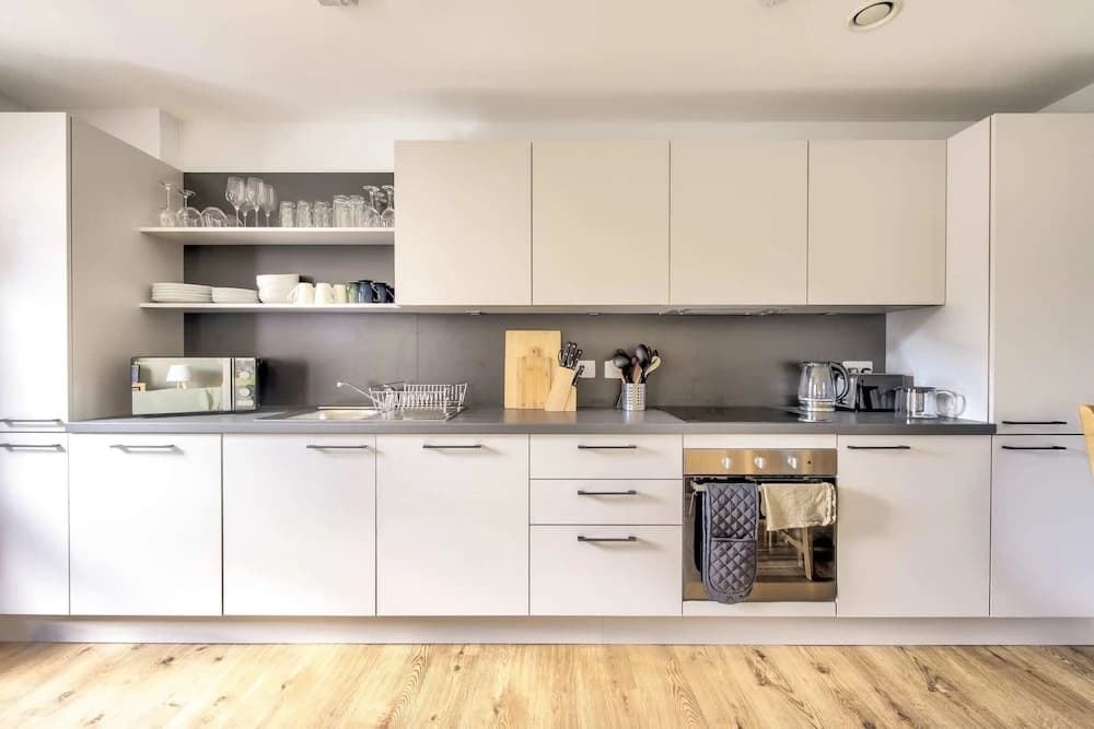 Guestready - Charming 2BR Flat Fits 5 Near Vibrant Leith - photo 12