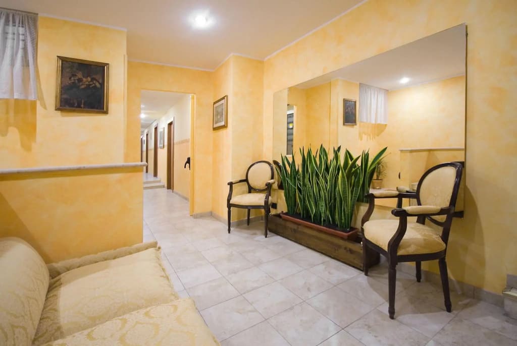 Hotel Tuscolana - photo 18