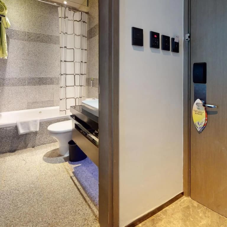 Hotel Madera Hong Kong - photo 36