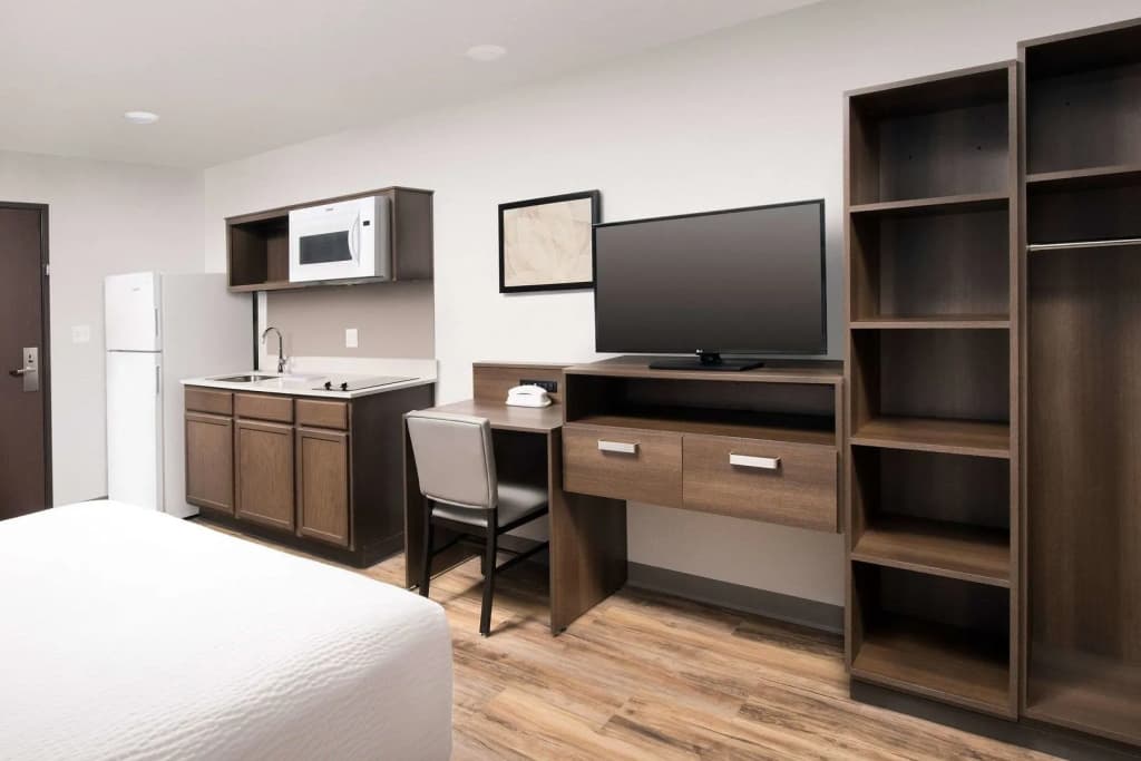 WoodSpring Suites Orlando International Drive - photo 2
