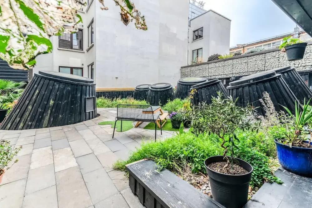Beautiful Canal-side Flat in Hackney - photo 13