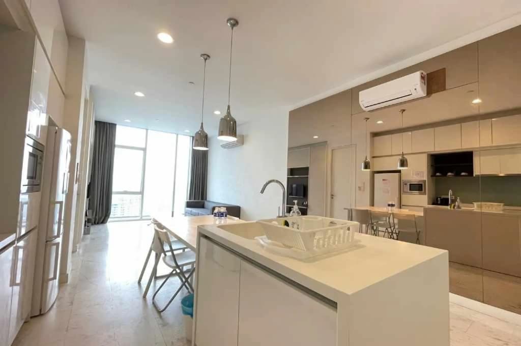 #1A Lovely 1 Bedroom Bath Tub Apartment SKY POOL - photo 11