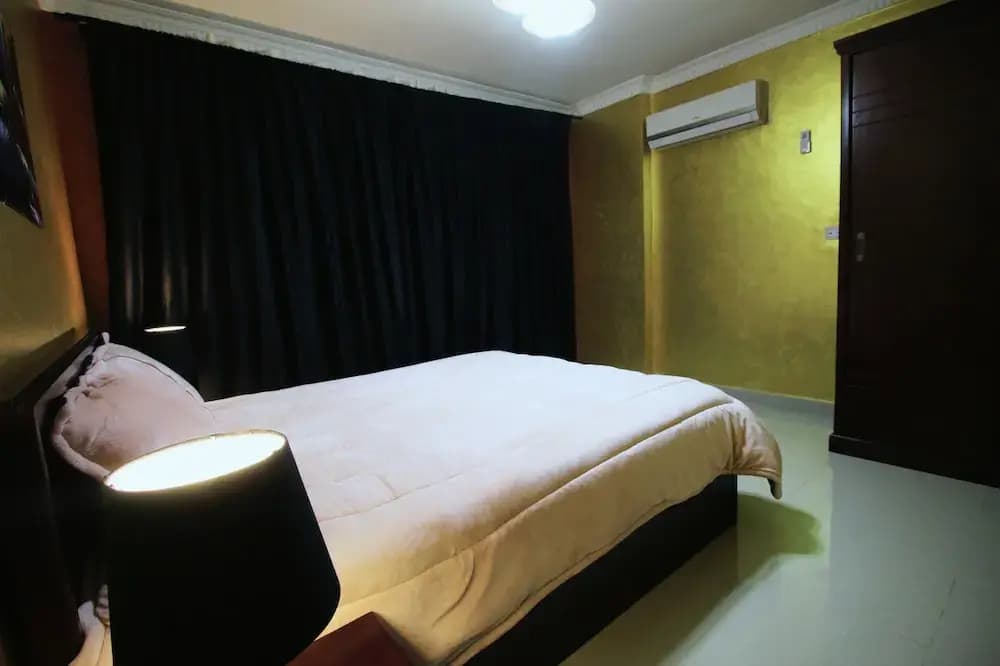 Golden Charming 3-bed Apartment in Cairo - photo 3