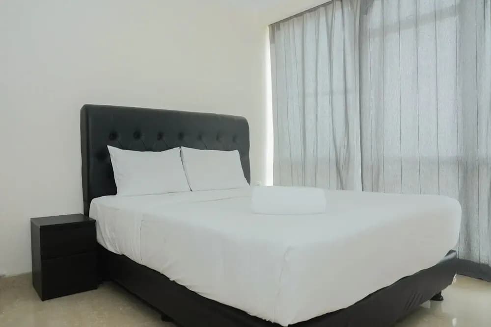 Modern and Functional 2BR Menteng Park Apartment By Travelio - photo 2