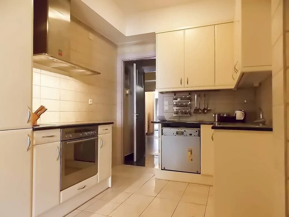 Athens Stylish Apartment - photo 17