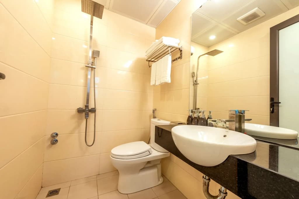 Westlake Tay Ho Hotel - photo 8