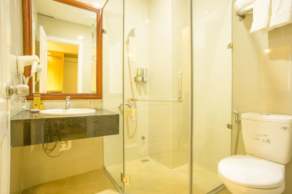 Red Palace Hotel - photo 8