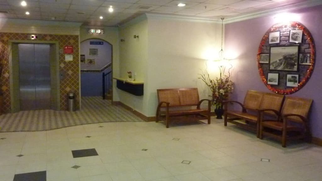 Megah D'Aru Hotel - photo 2