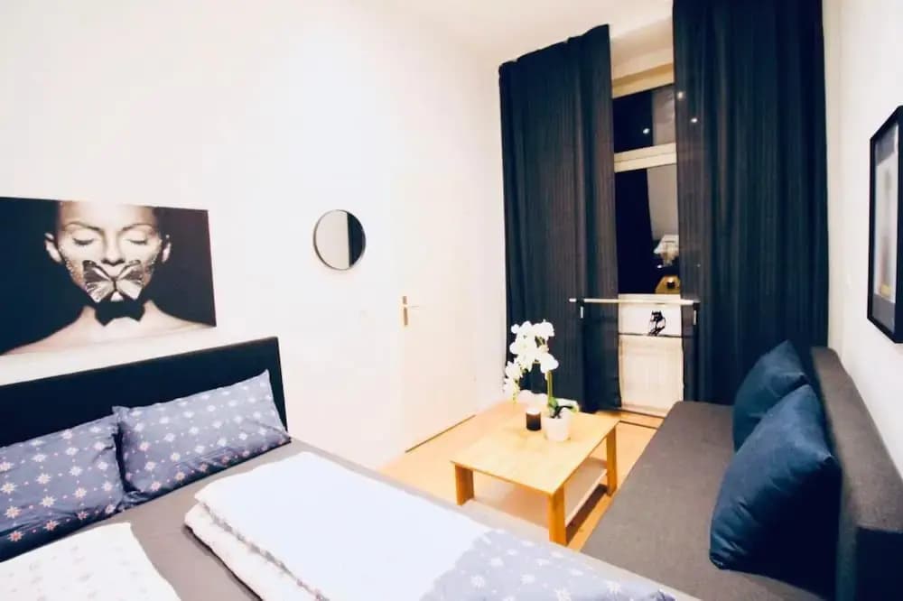 Cozy 5BR Apt 10min Walk to Augarten - photo 1