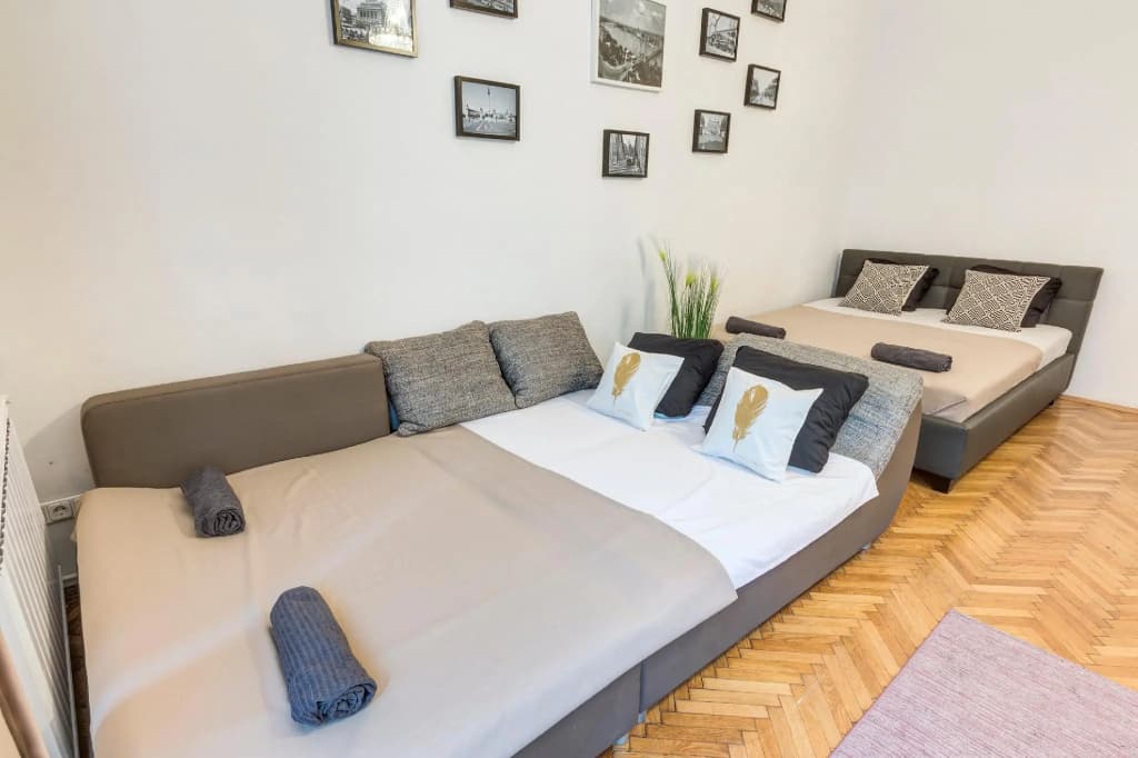 Real Apartments Lovag - photo 3