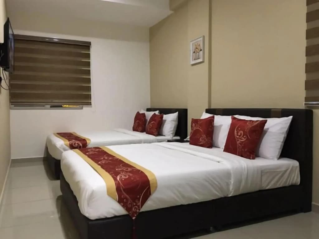 Global Inn Hotel - photo 3