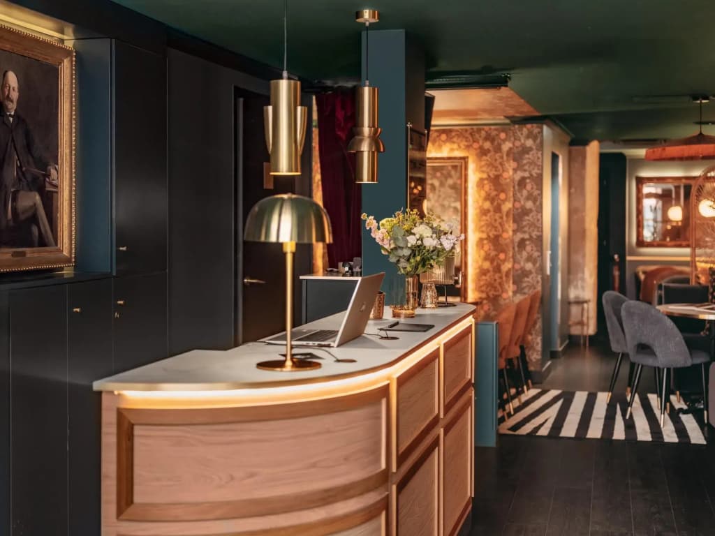 Snob Hotel - photo 28