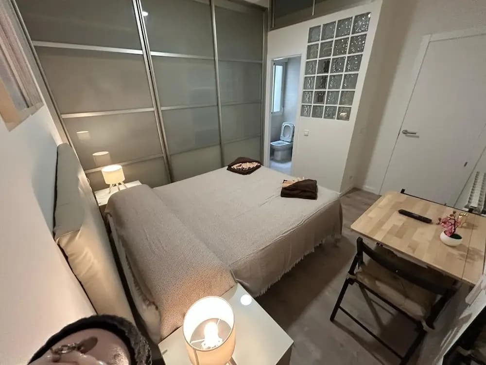 Habitaciones en Embajadores - photo 8