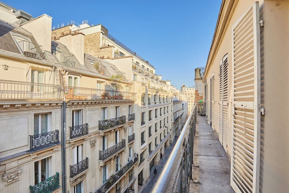 Superbe Flat With AC Champs Elysees Av Montaigne - photo 1