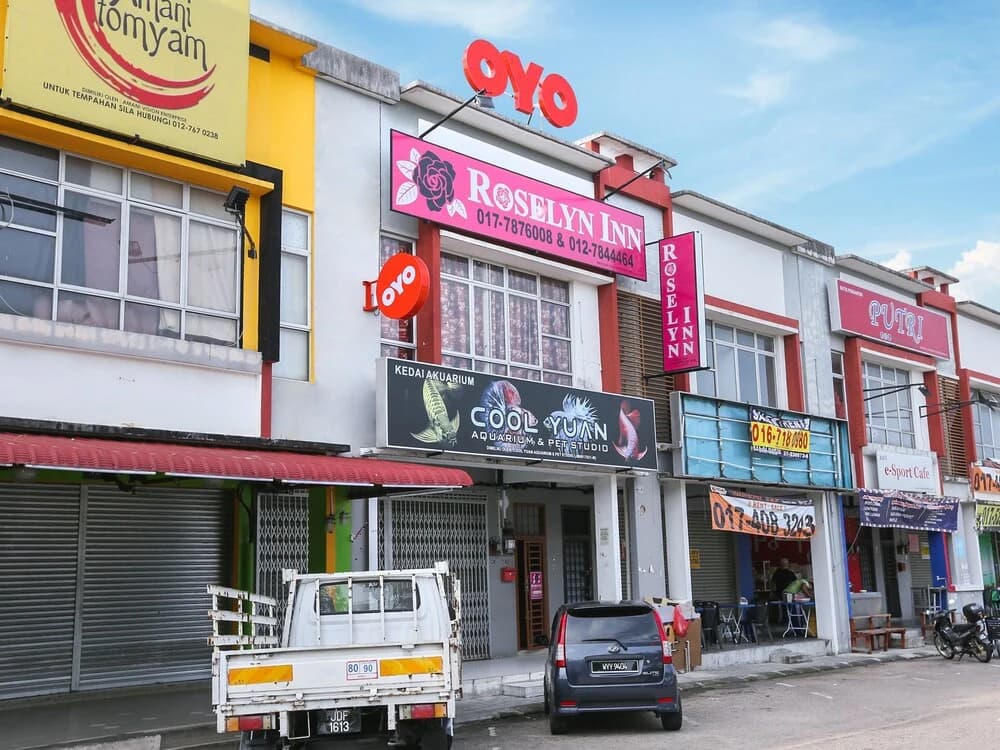 Roselyn Inn by OYO Rooms - photo 7