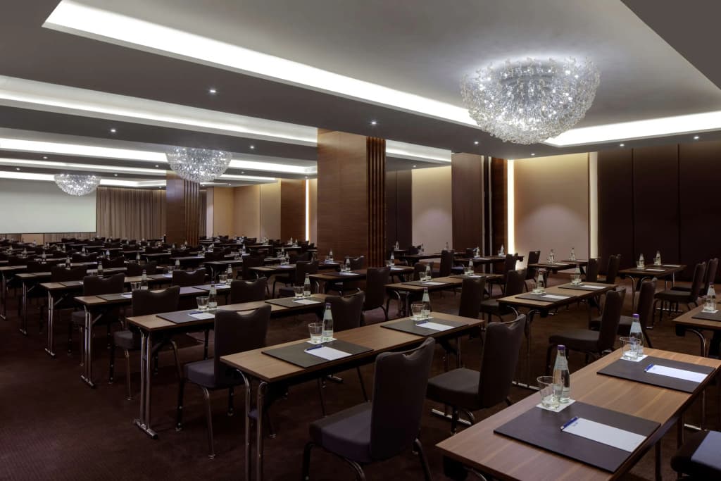 Radisson Blu Hotel, Dubai Waterfront - photo 21