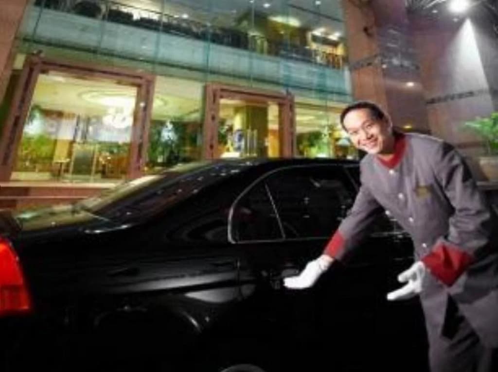 The Royal City Hotel - photo 13