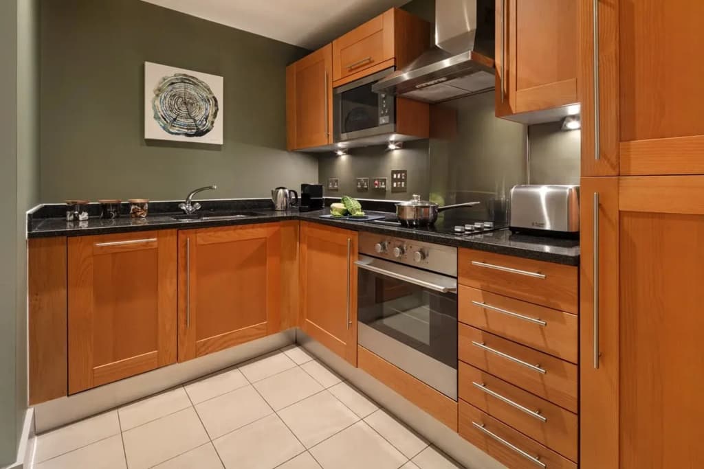 Marlin Apartments Commercial Road - Limehouse - photo 18