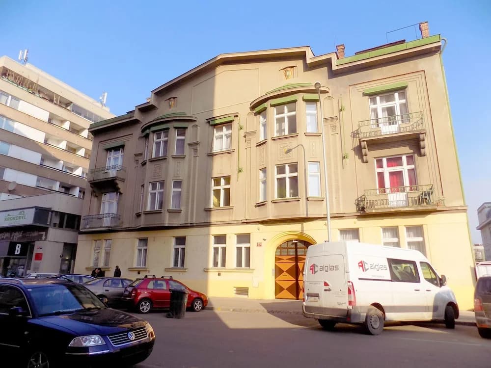 Happy Apartments for Friends - main photo