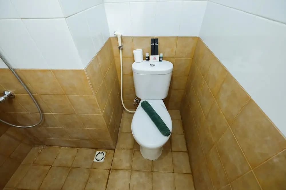 Tranquil 2BR @ Green Pramuka Apartment - photo 7