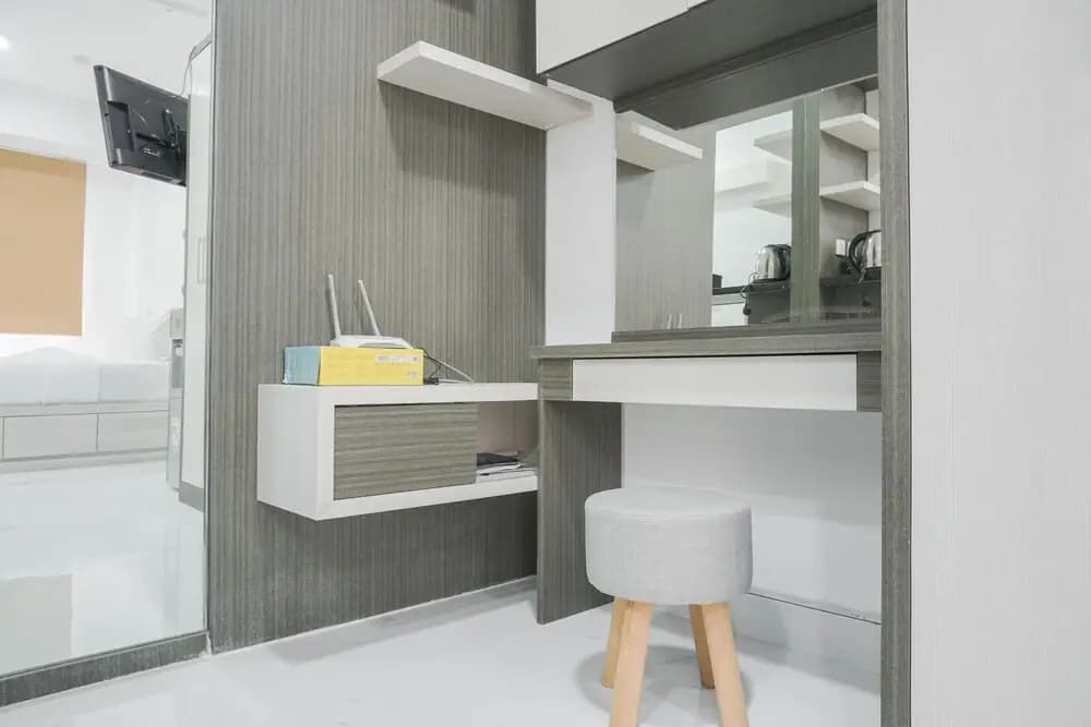 Comfort Studio at Menteng Square Apartment - photo 6