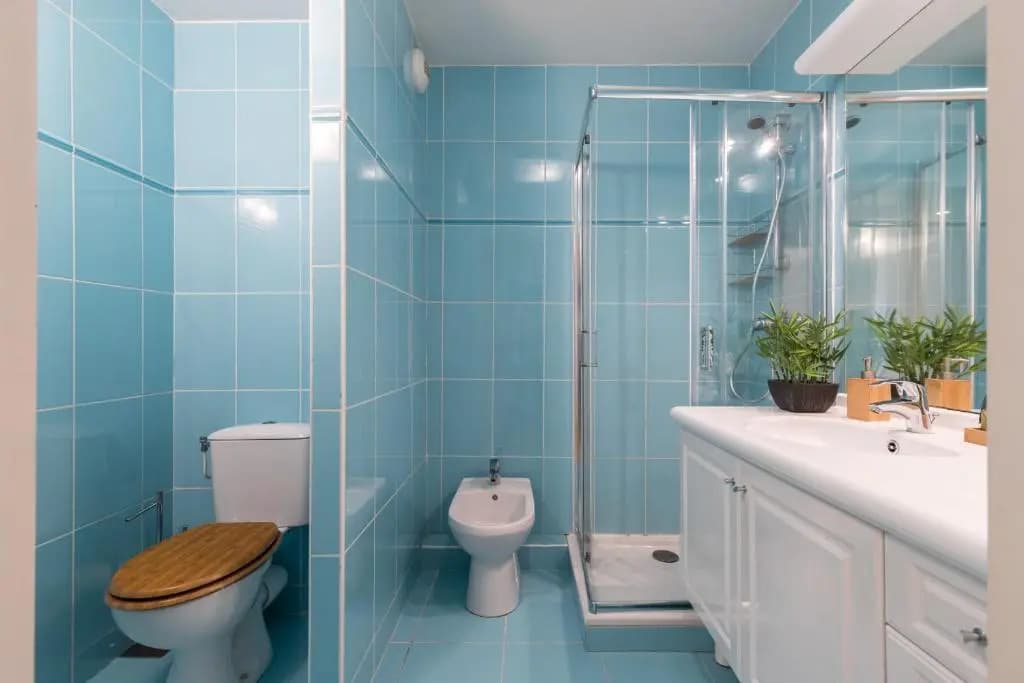 Nice 1 Bedroom downtown Carré d'Or with garage - photo 10