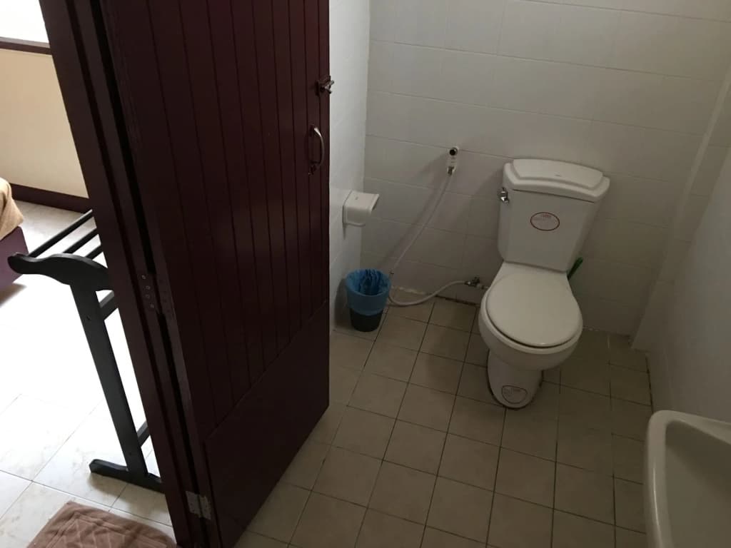 Taphouse Guest House - photo 7