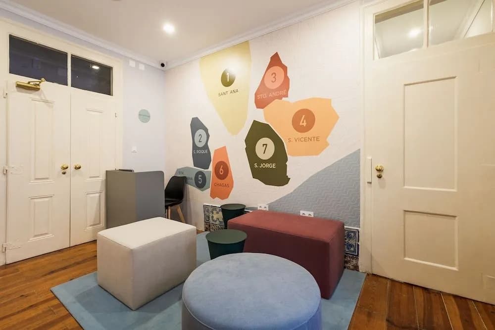 LR Guest House - photo 12